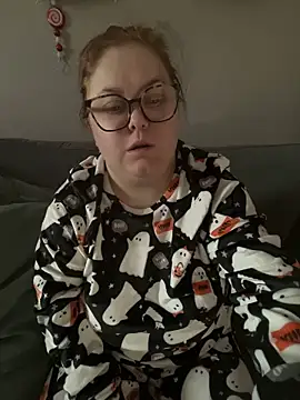 Tallulah-mae-xoxox online show from October 22, 9:31 am