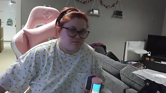 Tallulah-mae-xoxox online show from March 22, 6:58 pm