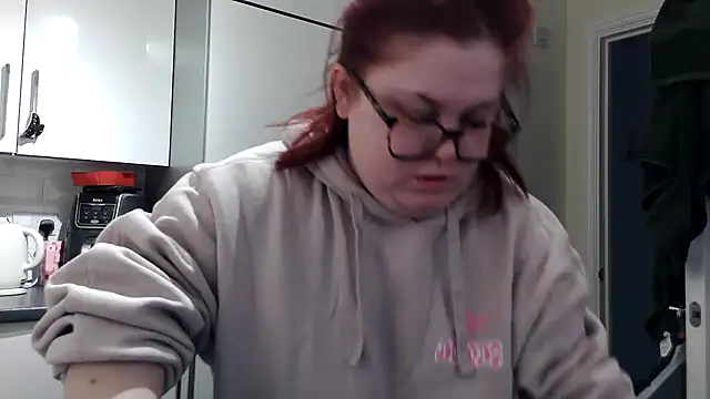 Tallulah-mae-xoxox online show from March 3, 6:46 pm