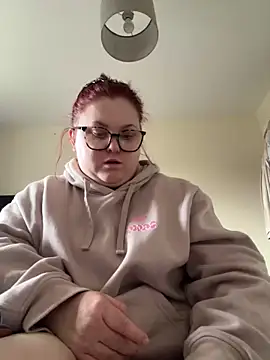 Tallulah-mae-xoxox online show from February 28, 4:31 pm