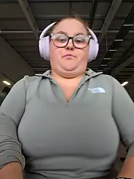 Snapshot of Tallulah-mae-xoxox chatting on April 15, 2:10 pm Tallulah-mae-xoxox online show from April 15, 2:10 pm