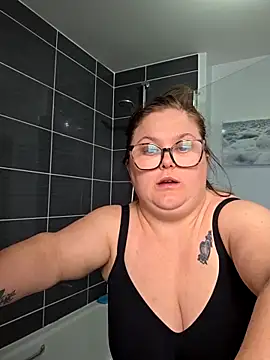 Snapshot of Tallulah-mae-xoxox chatting on April 12, 2:09 pm Tallulah-mae-xoxox online show from April 12, 2:09 pm