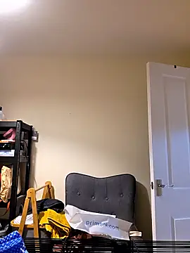 Tallulah-mae-xoxox online show from January 8, 5:30 pm