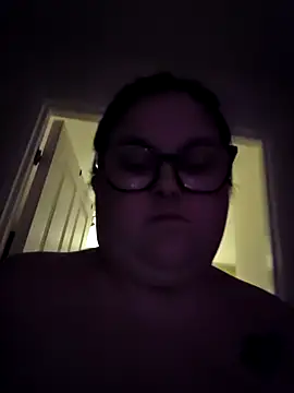 Tallulah-mae-xoxox online show from December 14, 11:10 pm