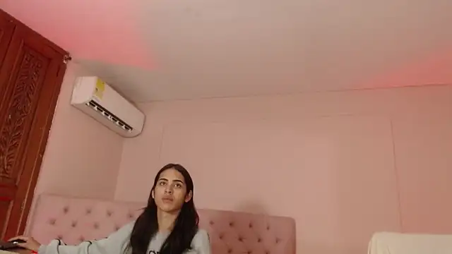 alice sofia online show from March 18, 1:55 pm
