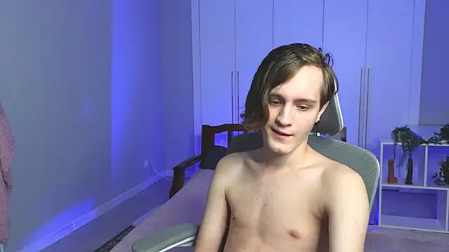 nikompell online show from January 19, 1:53 am