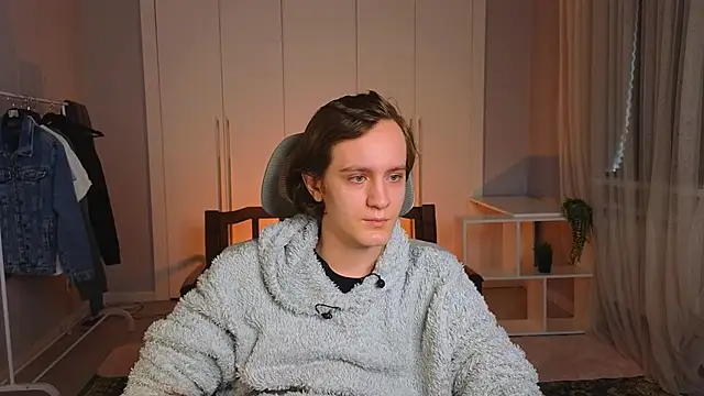 nikompell online show from March 9, 5:00 am