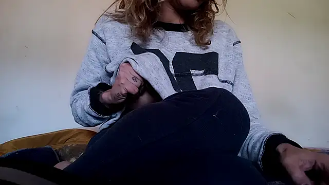 filipasantosx online show from February 25, 1:53 pm