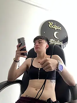 Snapshot of nico_18x chatting on November 12, 3:27 pm nico 18x online show from November 12, 3:27 pm