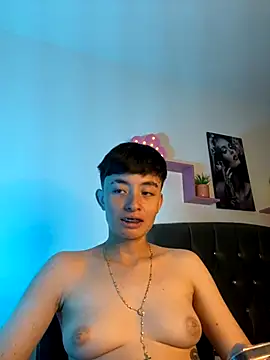 Snapshot of nico_18x chatting on November 13, 6:34 pm nico 18x online show from November 13, 6:34 pm