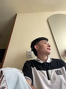 Snapshot of nico_18x chatting on October 23, 7:45 pm nico 18x online show from October 23, 7:45 pm