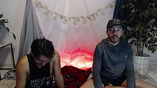 Snapshot of lexxandbusterr chatting on September 18, 4:26 am lexxandbusterr online show from September 18, 4:26 am