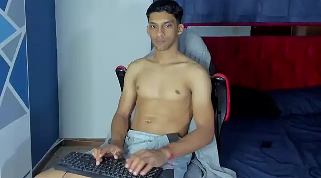 Snapshot of mike_shelby21 chatting on February 28, 9:04 am mike shelby21 online show from February 28, 9:04 am