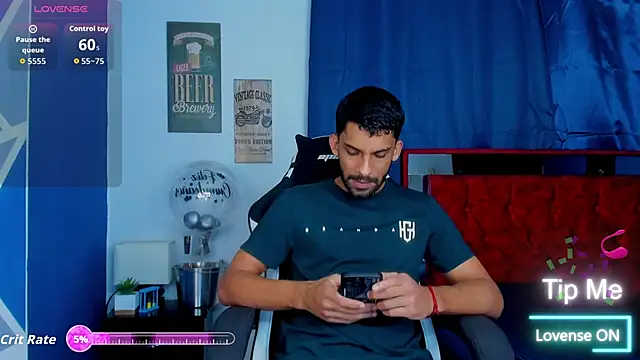 Snapshot of mike_shelby21 chatting on October 6, 2:24 am mike shelby21 online show from October 6, 2:24 am