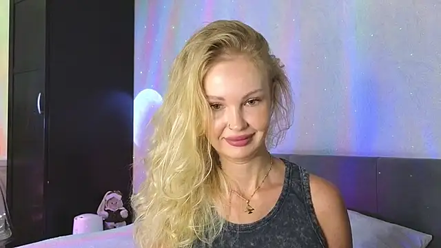 Snapshot of Erotic_Ann chatting on July 12, 4:24 am Erotic Ann online show from July 12, 4:24 am