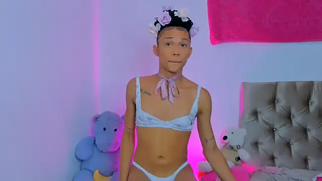 StassieBell online show from February 26, 11:30 pm