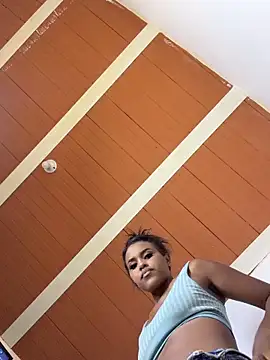 Romiinajackson online show from April 30, 7:43 pm