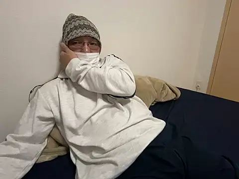 Snapshot of Grandpa29hijii chatting on January 23, 12:52 pm Grandpa29hijii online show from January 23, 12:52 pm