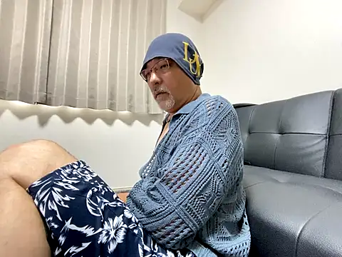 Snapshot of Grandpa29hijii chatting on September 14, 7:31 am Grandpa29hijii online show from September 14, 7:31 am