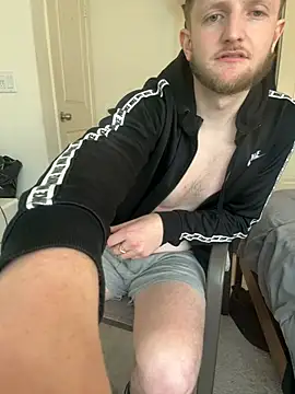 Snapshot of LoveItAllxHnH chatting on March 6, 7:10 pm LoveItAllxHnH online show from March 6, 7:10 pm