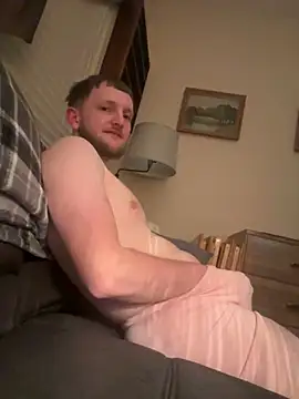 Snapshot of LoveItAllxHnH chatting on March 9, 9:35 am LoveItAllxHnH online show from March 9, 9:35 am