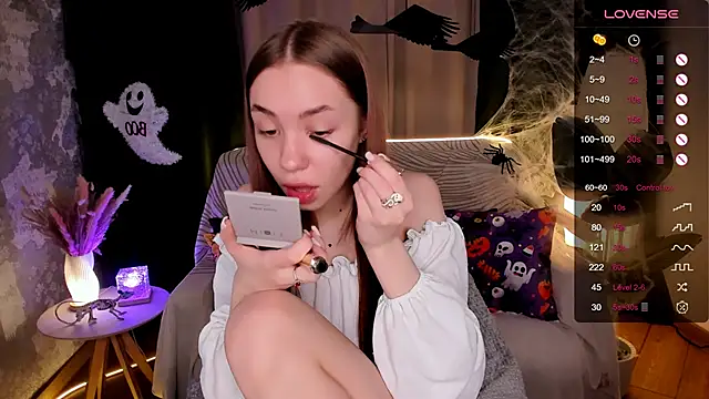 MilliBrown  online show from November 3, 8:18 am