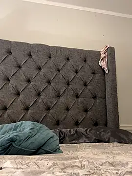 camiliaskye online show from October 22, 3:28 am