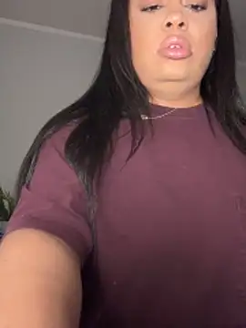 camiliaskye online show from February 5, 6:09 am