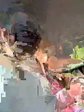 Snapshot of pimange34 chatting on November 20, 9:32 am pimange34 online show from November 20, 9:32 am