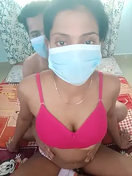 Snapshot of pimange34 chatting on February 18, 10:27 am pimange34 online show from February 18, 10:27 am