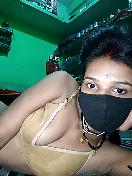 Snapshot of Hoty_girl_143 chatting on October 14, 5:52 am Hoty girl 143 online show from October 14, 5:52 am