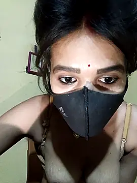 Snapshot of Hoty_girl_143 chatting on March 18, 5:56 am Hoty girl 143 online show from March 18, 5:56 am