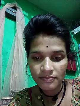 Hoty girl 143 online show from November 23, 11:15 pm