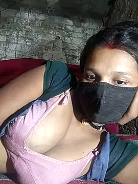 Hoty girl 143 online show from July 12, 4:35 am