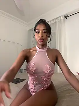 IamCrystal2 online show from February 17, 12:08 am