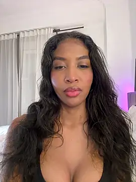 Snapshot of IamCrystal2 chatting on June 16, 12:54 am IamCrystal2 online show from June 16, 12:54 am