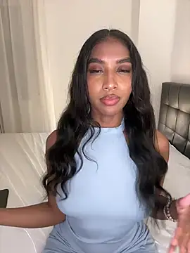 IamCrystal2 online show from March 19, 1:49 am