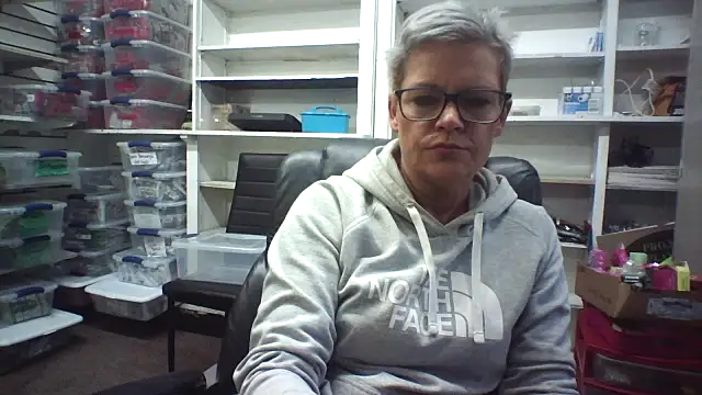 Snapshot of jadegilf1 chatting on May 15, 12:58 pm jadegilf1 online show from May 15, 12:58 pm