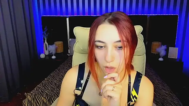 Roxy Rayy online show from October 16, 6:21 am