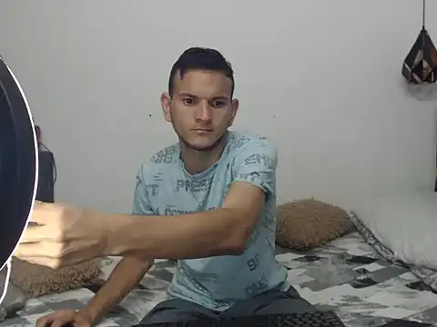 Snapshot of Latin_Boy24 chatting on October 13, 4:30 pm Latin Boy24 online show from October 13, 4:30 pm