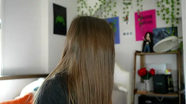 EvaLung777 online show from March 26, 8:45 am