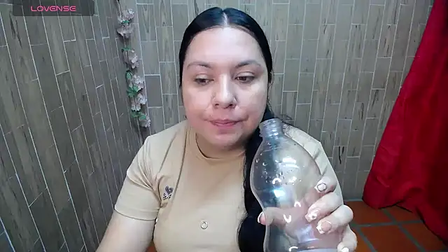 solyeria online show from January 13, 1:20 am