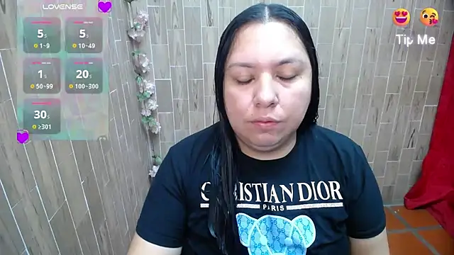 solyeria online show from March 5, 9:06 am