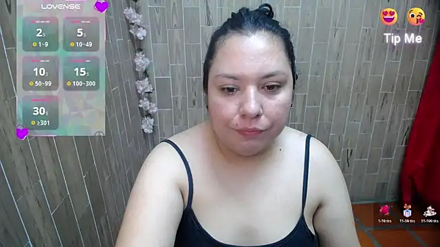 solyeria online show from March 26, 4:00 am