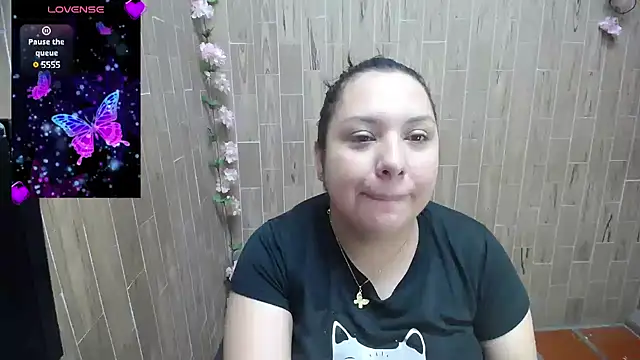 solyeria online show from March 9, 5:00 am