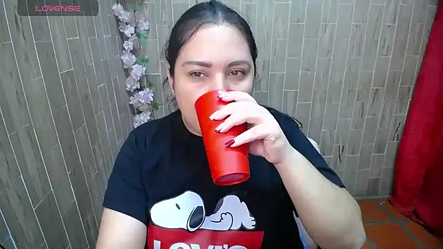 solyeria online show from June 3, 12:33 am