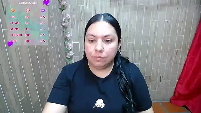 solyeria online show from February 9, 6:39 pm