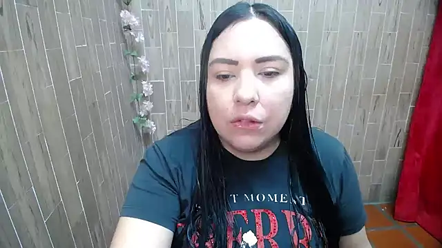 solyeria online show from March 29, 4:41 pm