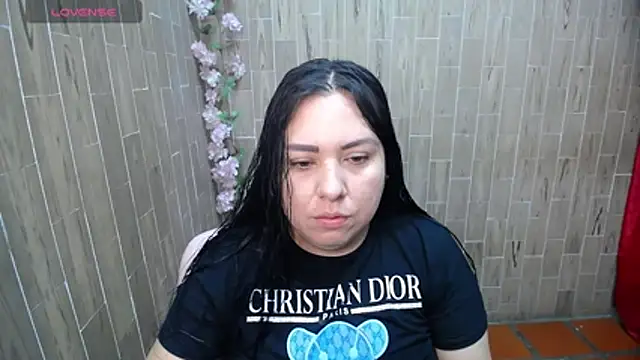 solyeria online show from May 30, 12:55 pm
