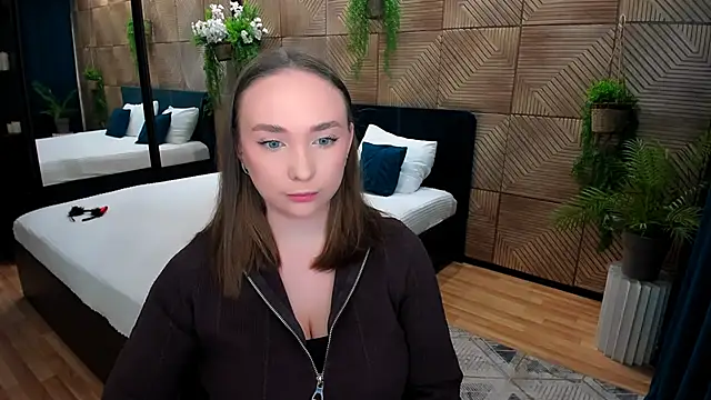 Snapshot of TrueReincarnation chatting on October 18, 10:17 am TrueReincarnation online show from October 18, 10:17 am